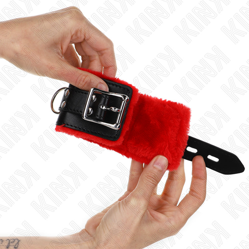 KINK - FUR LINED WRIST RESTRAINTS WITH SQUARE HOLES RED AND BLACK BELT ADJUSTABLE 17-29 CM X 6 CM - Bild 3