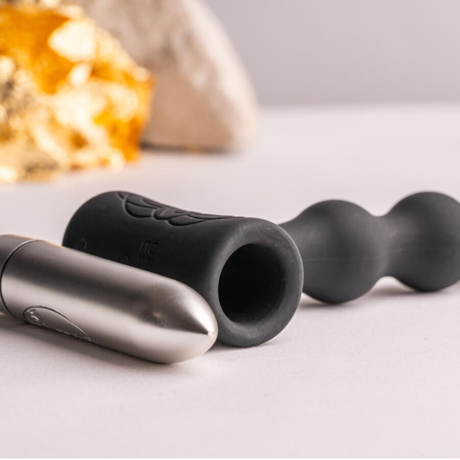 ROCKS- OFF - PETITE SENSATIONS PEARLS ANAL PLUG VIBRATOR BLACK - Bild 3